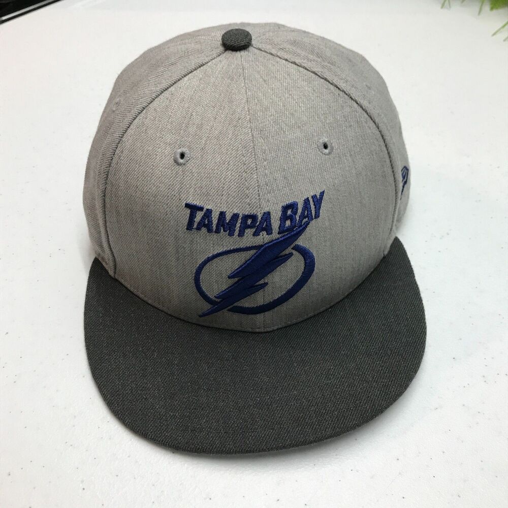 Tampa Bay Lightning Baseball Cap Gray w/ Black Brim Snapback 59Fifty
